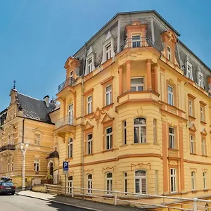 apartman-na-karlovarske-ul.marianskelaznehotels.net/